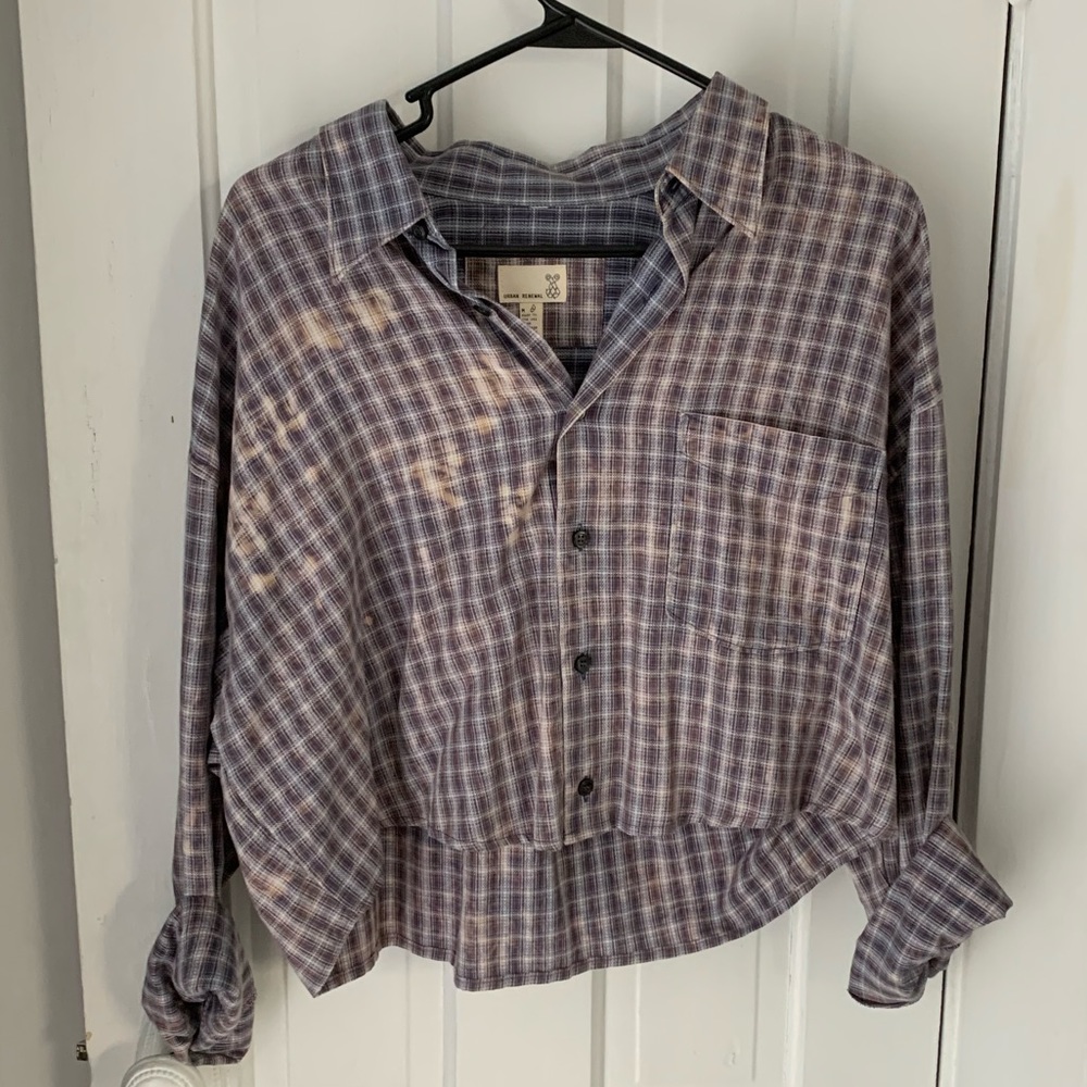 Urban Outfitter Renewal cropped button up - size M